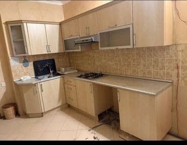 Metbex mebeli satilir .4 met 1 dongesi.Ustunde moyka qaz verilir lalafo.az -da Metbex mebeli satilir .4 met 1 dongesi.Ustunde moyka qaz verilir