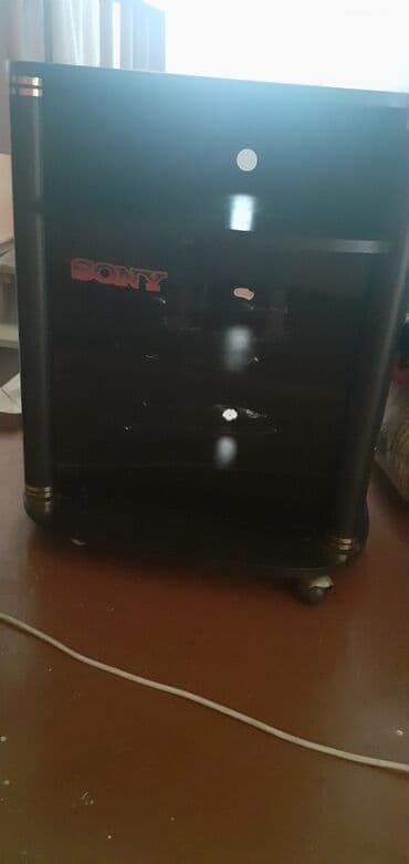 İşlənmiş, Düz TV altlığı, Polkalı, Taxtalı lalafo.az -da İşlənmiş, Düz TV altlığı, Polkalı, Taxtalı