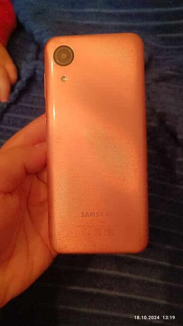 Samsung Galaxy A30, 128 GB, rəng - Bej, Simsiz şarj, İki sim kartlı, Face ID lalafo.az -da Samsung Galaxy A30, 128 GB, rəng - Bej, Simsiz şarj, İki sim kartlı, Face ID