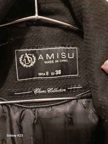 New yorkerden alinib cemi 1 defe geyilib tep tezedi satilir lalafo.az -da New yorkerden alinib cemi 1 defe geyilib tep tezedi satilir