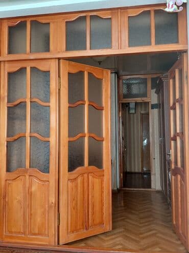 Taxta çərçivəli bölməli iç qapı dəsti - Material: təbii ağac (şüşəli lalafo.az -da Taxta çərçivəli bölməli iç qapı dəsti - Material: təbii ağac (şüşəli