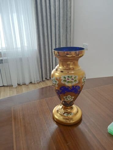 Bir vaza lalafo.az -da Bir vaza