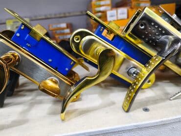 Qapı tutacaqları və qıfıl mexanizmləri dəsti - Dəst: qapı tutacağı lalafo.az -da Qapı tutacaqları və qıfıl mexanizmləri dəsti - Dəst: qapı tutacağı