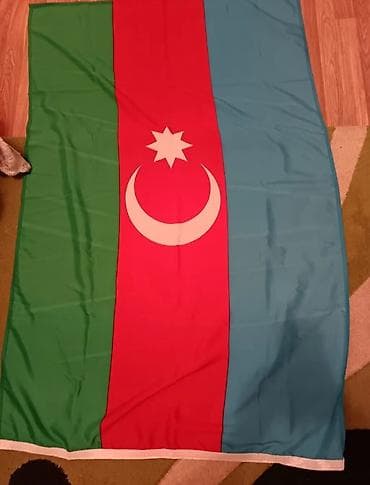 Böyük ölçüdə Azərbaycan bayrağı satılır. Tamamilə yenidir, heç bir lalafo.az -da Böyük ölçüdə Azərbaycan bayrağı satılır. Tamamilə yenidir, heç bir
