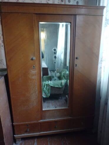 İşlənmiş, Açılan, 3 qapılı Düz dolab, Şifonyer, Rusiya lalafo.az -da İşlənmiş, Açılan, 3 qapılı Düz dolab, Şifonyer, Rusiya