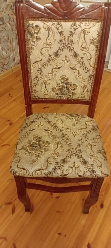 Qonaq otağı üçün, İşlənmiş, Açılmayan, Dördbucaq masa, 8 stul lalafo.az -da Qonaq otağı üçün, İşlənmiş, Açılmayan, Dördbucaq masa, 8 stul