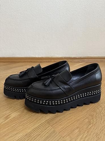 Qara platformalı loafer ayaqqabılar - Material: hamar teksturalı süni lalafo.az -da Qara platformalı loafer ayaqqabılar - Material: hamar teksturalı süni
