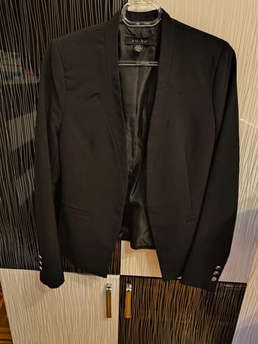 New yorker'dən alınıb,qara klassik pencək, 34 razmer, Cəmi 2 dəfə lalafo.az -da New yorker'dən alınıb,qara klassik pencək, 34 razmer, Cəmi 2 dəfə