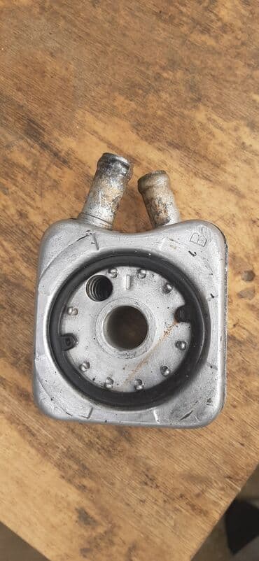 Məhsul: Mühərrik yağ-soyuducusu (oil cooler) – su/antifriz ilə lalafo.az -da Məhsul: Mühərrik yağ-soyuducusu (oil cooler) – su/antifriz ilə
