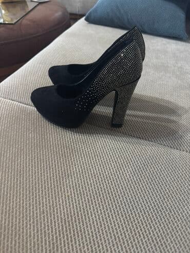 Tuflilər, Ölçü: 35, rəng - Qara, Yeni lalafo.az -da Tuflilər, Ölçü: 35, rəng - Qara, Yeni