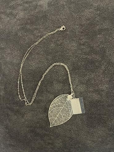 Цепоча Givenchy. Оригинал. Новая. Длина цеплчки без кулона 37 см. С lalafo.az -da Цепоча Givenchy. Оригинал. Новая. Длина цеплчки без кулона 37 см. С