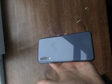 Samsung Galaxy A7 2018, 64 GB, rəng - Mavi, Barmaq izi lalafo.az -da Samsung Galaxy A7 2018, 64 GB, rəng - Mavi, Barmaq izi