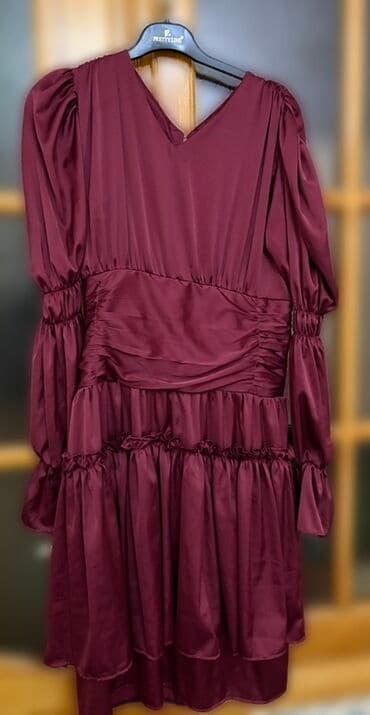 Bordo rəngli qadın donu - Model: Pretty Line asqılı, V-kəsimli boyun lalafo.az -da Bordo rəngli qadın donu - Model: Pretty Line asqılı, V-kəsimli boyun