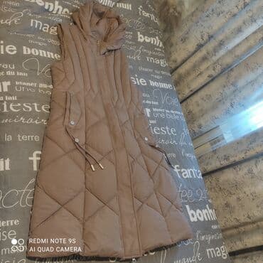 Qadınlar üçün uzun quilted jilet/kombinezon üst geyimi S_M 65Azn lalafo.az -da Qadınlar üçün uzun quilted jilet/kombinezon üst geyimi S_M 65Azn