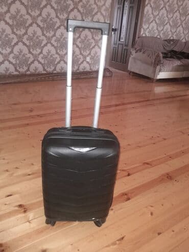 Sərt korpuslu səyahət çamadanı - Rəng: qara - Material: sərt plastik lalafo.az -da Sərt korpuslu səyahət çamadanı - Rəng: qara - Material: sərt plastik