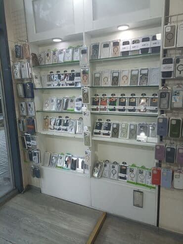 Dükan daxilində vitrin arendaya verilir. Ünvan Gənclik Atatürk lalafo.az -da Dükan daxilində vitrin arendaya verilir. Ünvan Gənclik Atatürk