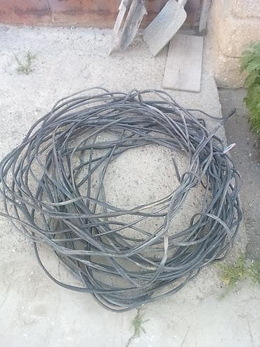 Məhsul: Elektrik kabeli dəstəsi (rulet şəklində) Təsvir: - Xarici lalafo.az -da Məhsul: Elektrik kabeli dəstəsi (rulet şəklində) Təsvir: - Xarici