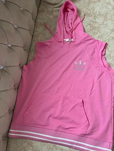 adidas azerbaijan: Çəhrayı rəngli qadın idman kostyumu. Dəstə qolsuz, kapüşonlu, ön lalafo.az -da — 1 adidas azerbaijan: Çəhrayı rəngli qadın idman kostyumu. Dəstə qolsuz, kapüşonlu, ön — 1