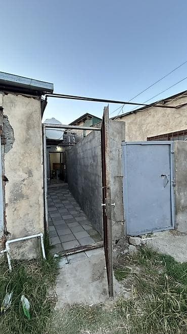1 otaqlı həyət evi - Plan: girişli dar keçidli həyət, 1 otaq + mətbəx lalafo.az -da 1 otaqlı həyət evi - Plan: girişli dar keçidli həyət, 1 otaq + mətbəx