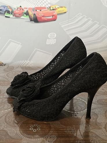 Ölçü: 39, rəng - Qara, İşlənmiş lalafo.az -da Ölçü: 39, rəng - Qara, İşlənmiş