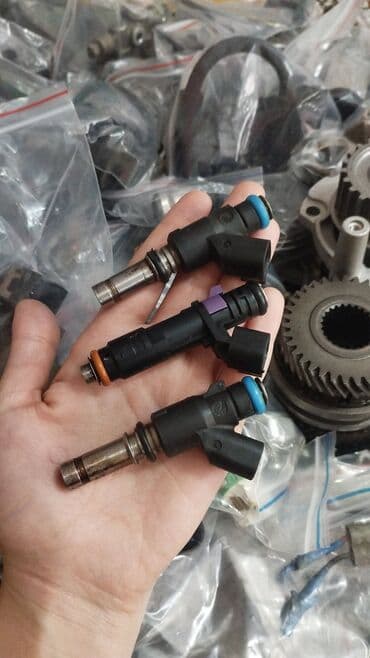 Benzin mühərrikləri üçün yanacaq enjektorları (şprislər) Təsvir: - lalafo.az -da Benzin mühərrikləri üçün yanacaq enjektorları (şprislər) Təsvir: -