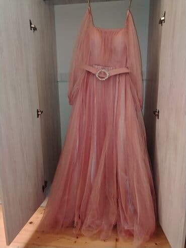 Zərif şaftalı/çəhrayı tonlarda gecə geyimi - A-formalı, yerə qədər lalafo.az -da Zərif şaftalı/çəhrayı tonlarda gecə geyimi - A-formalı, yerə qədər