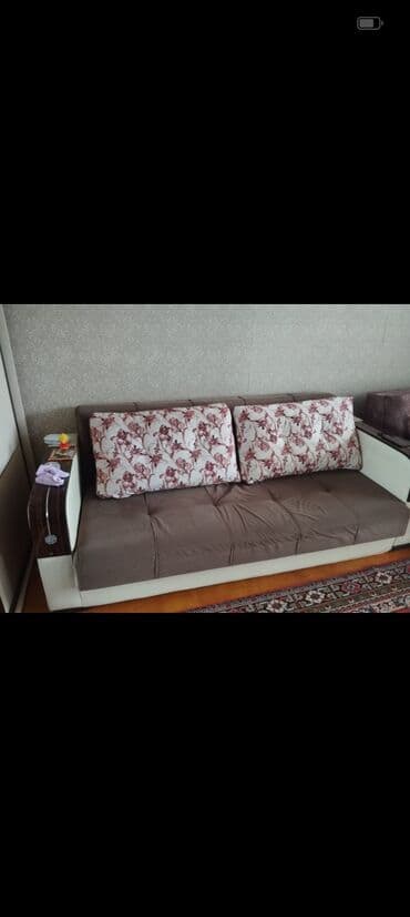 Divan, İşlənmiş lalafo.az -da Divan, İşlənmiş