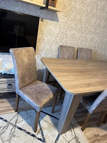 Pərladan açılan masa 6 stulla 350 manat.Ela veziyyetdedir .Olcu Bağli lalafo.az -da Pərladan açılan masa 6 stulla 350 manat.Ela veziyyetdedir .Olcu Bağli