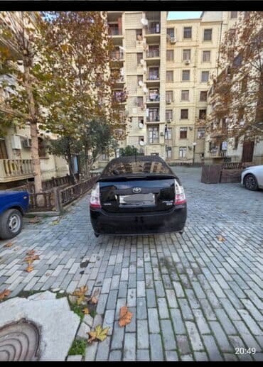 Toyota Prius (2-ci nəsil) – hibrid hetçbek satilir zakaz gelib lalafo.az -da Toyota Prius (2-ci nəsil) – hibrid hetçbek satilir zakaz gelib