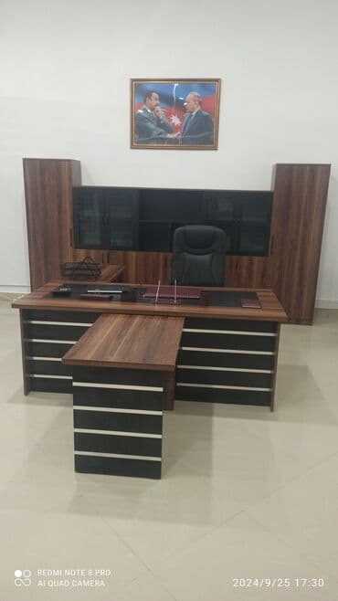 Direktor kabinet mebeli dəsti.kreslo daxil deyil - Material: ağac lalafo.az -da Direktor kabinet mebeli dəsti.kreslo daxil deyil - Material: ağac