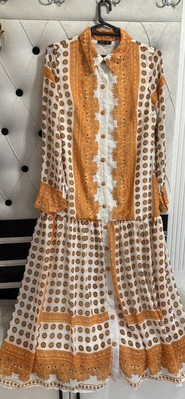 Qadın paltarı – naxışlı, uzun - Model: düyməli, uzunqol, ətəyi lalafo.az -da Qadın paltarı – naxışlı, uzun - Model: düyməli, uzunqol, ətəyi