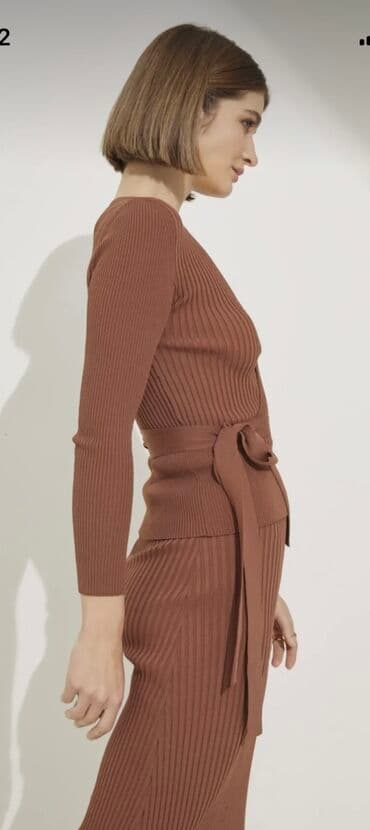 Adl marka triko desti. S olcudur bir defe geyinilib. S ve m beden ucun lalafo.az -da Adl marka triko desti. S olcudur bir defe geyinilib. S ve m beden ucun