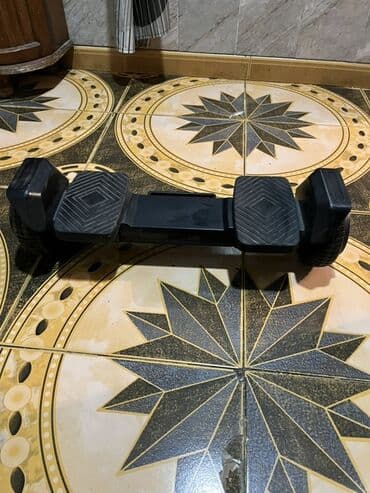 Özünü tarazlayan elektrikli skuter (hoverboard) Qeyid: son yeri 170 lalafo.az -da Özünü tarazlayan elektrikli skuter (hoverboard) Qeyid: son yeri 170