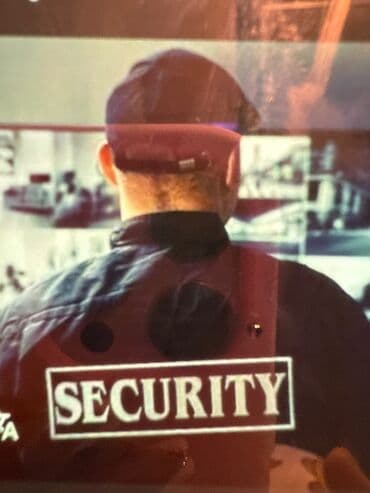 Qara Qarayevdə yerləşən Stomatoloji Klinikaya (kamera arxası) lalafo.az -da Qara Qarayevdə yerləşən Stomatoloji Klinikaya (kamera arxası)