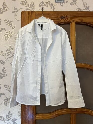 Ağ klassik köynək - Rəng: ağ - Üslub: klassik düyməli köynək - Yaxa lalafo.az -da Ağ klassik köynək - Rəng: ağ - Üslub: klassik düyməli köynək - Yaxa