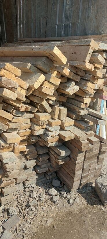 Поддоны: Lesa,dirək,cilovuz,dik və taxtaların icarəsi və satışı at lalafo.az — 7 Поддоны: Lesa,dirək,cilovuz,dik və taxtaların icarəsi və satışı — 7