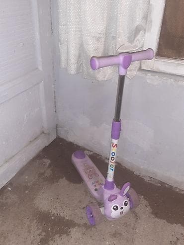 Uşaq skateri – 3 təkərli, bənövşəyi rəng - Balacalar üçün sabit və at lalafo.az Uşaq skateri – 3 təkərli, bənövşəyi rəng - Balacalar üçün sabit və