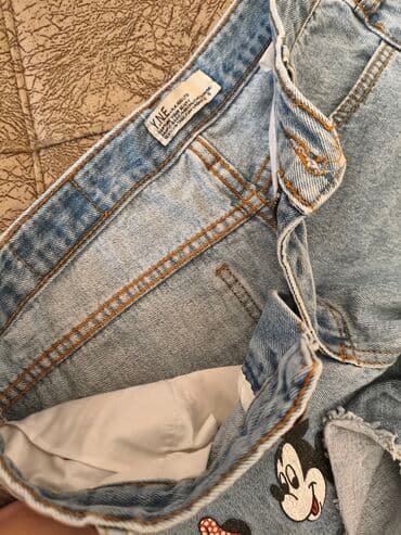 şortlar: Qadın üçün şortik yay üçün və mayka
Женские шорты и майка lalafo.az -da — 4 şortlar: Qadın üçün şortik yay üçün və mayka
Женские шорты и майка — 4