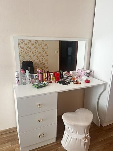 Açılmayan, Dördbucaq masa lalafo.az -da Açılmayan, Dördbucaq masa