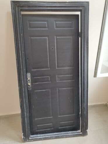 Bunker qapıları: Metalk giriş qapısı . İSTİFADE OLUNMAYIP - Material: polad/metal - lalafo.az -da — 2 Bunker qapıları: Metalk giriş qapısı . İSTİFADE OLUNMAYIP - Material: polad/metal - — 2