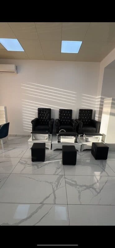 DIRNAQ USTASI ÜÇÜN ARENDAYA YER! 💅 📍 Ünvan: Nizami metrosunun tam lalafo.az -da DIRNAQ USTASI ÜÇÜN ARENDAYA YER! 💅 📍 Ünvan: Nizami metrosunun tam