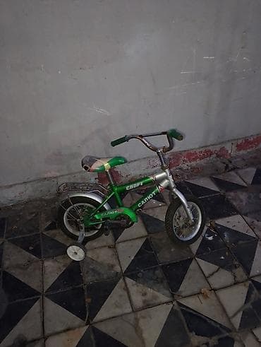 Uşaq velosipedləri – 2 ədəd 1) Mavi-qara uşaq velosipedi - Təxminən lalafo.az -da — 2 Uşaq velosipedləri – 2 ədəd 1) Mavi-qara uşaq velosipedi - Təxminən — 2