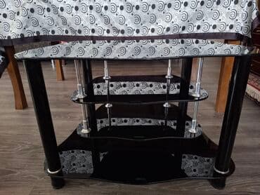 İşlənmiş, Açılmayan, Şüşə, Yumru masa lalafo.az -da İşlənmiş, Açılmayan, Şüşə, Yumru masa