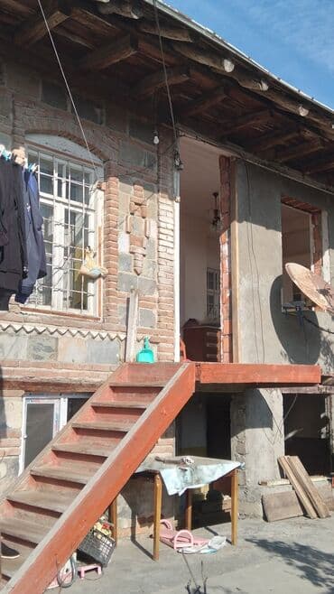 Satılır: Daş kombinasiyalı həyət evi - İki mərtəbəli tikili; yuxarı lalafo.az -da — 1 Satılır: Daş kombinasiyalı həyət evi - İki mərtəbəli tikili; yuxarı — 1