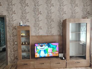 İşlənmiş, Düz TV altlığı, Polkalı lalafo.az -da İşlənmiş, Düz TV altlığı, Polkalı