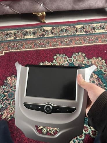 Renault R-Link 2 multimedia başlıq (orijinal) - Ön panel ilə birlikdə lalafo.az -da Renault R-Link 2 multimedia başlıq (orijinal) - Ön panel ilə birlikdə