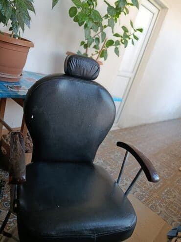 Полки, этажерки: Bərbər kreslo normal vəziyyətdədi bir tək ayağı paslanıb oda asan at lalafo.az — 2 Полки, этажерки: Bərbər kreslo normal vəziyyətdədi bir tək ayağı paslanıb oda asan — 2