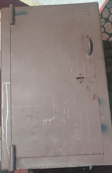 Seyf satılır ağır köhnə demirden hazırlanıb lalafo.az -da Seyf satılır ağır köhnə demirden hazırlanıb
