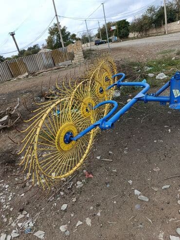 Ot yığma/çevirmə üçün qoşqu tipli “barmaqlı” (günəş) tırmık lalafo.az -da Ot yığma/çevirmə üçün qoşqu tipli “barmaqlı” (günəş) tırmık