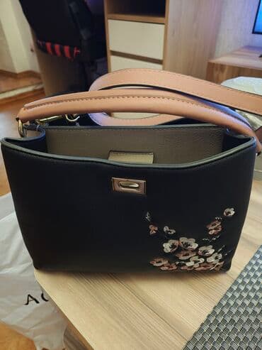 Çanta accessoriesze,yenidir
ünvan Tarqovu lalafo.az -da Çanta accessoriesze,yenidir
ünvan Tarqovu